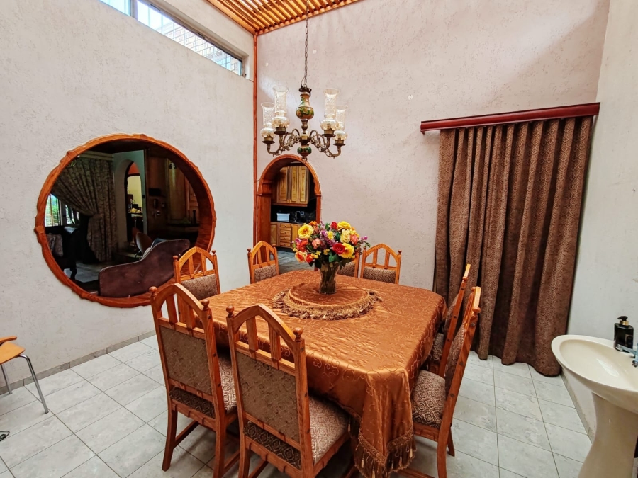 4 Bedroom Property for Sale in Van Der Hoff Park North West